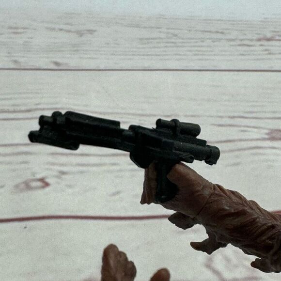 Star Wars Cloud City Capture Chewbacca Hasbro 2001 4.75” - Picture 7 of 10